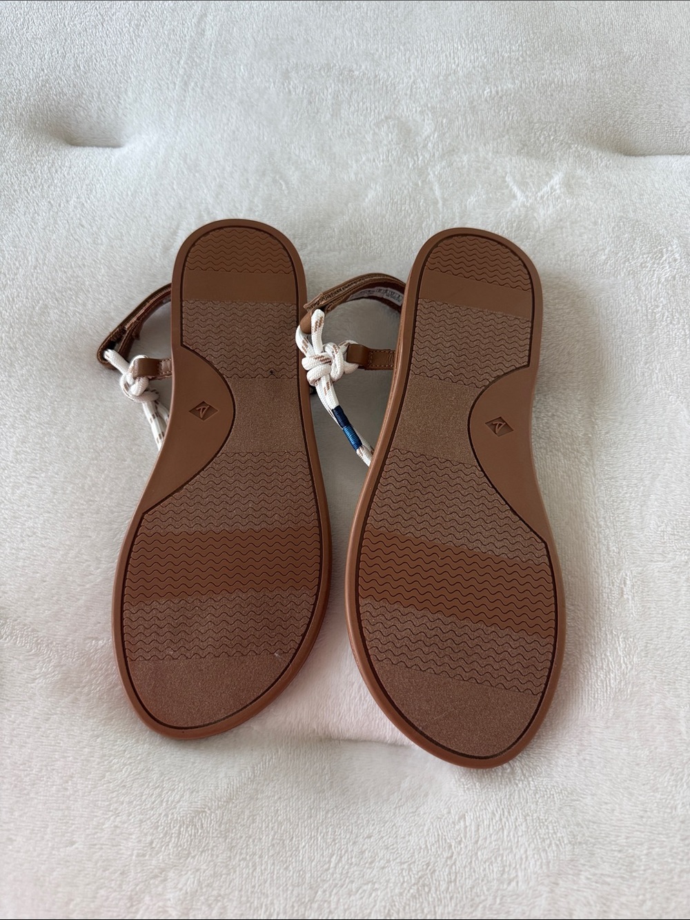 Sperry Brown Sandals with White Braided Rope T-Strap and Blue Accent - Picture 2 of 4